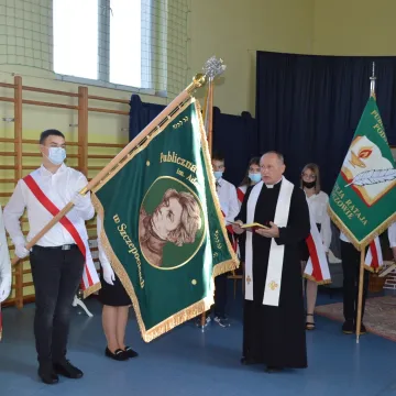 Szkoła w Szczepocicach ma już swojego patrona