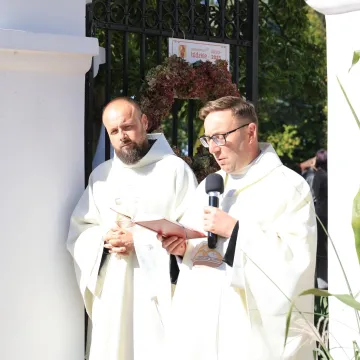 Lokalne tradycje w centrum uwagi podczas święta ziemniaka w Dmeninie