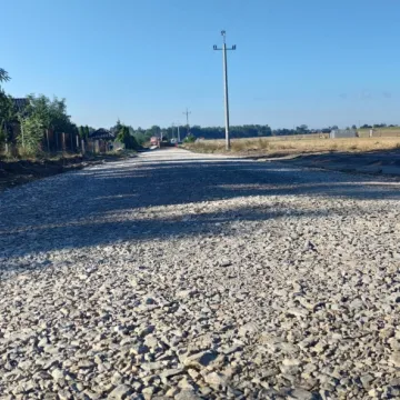 Pow. piotrkowski: rusza kolejnych 10 inwestycji na drogach powiatowych