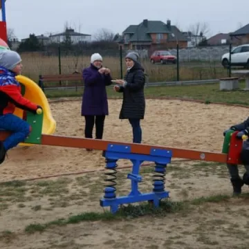 Smaki Kowalowca z rocznicą otwarcia placu zabaw