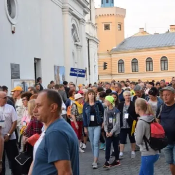 Wierni z Radomska wyruszyli na Jasną Górę