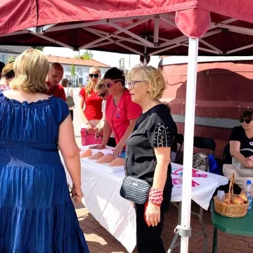 „Dziś badamy nie tylko mamy” – akcja klubu „Amazonek” w Radomsku