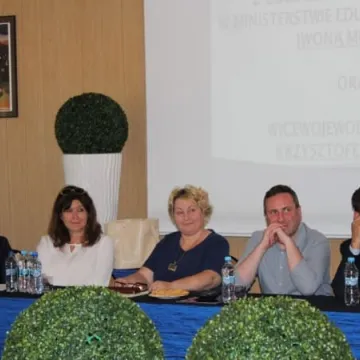 Okrągły stół wychowawczy w Radomsku