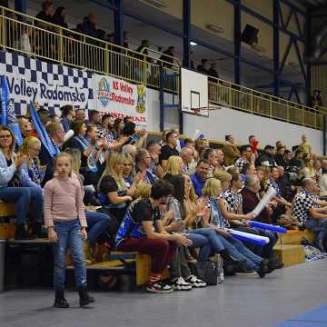 Emocje na parkiecie. METPRIM Volley Radomsko zwycięża ze Skrą II Bełchatów