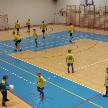 Świąteczne granie w Akademii Młodego Piłkarza RKS Radomsko