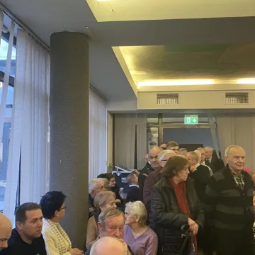 Tłumy na spotkaniu z Przemysławem Czarnkiem w Radomsku