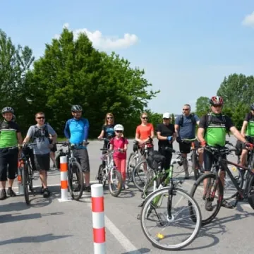 Turystyczny rajd przez powiat