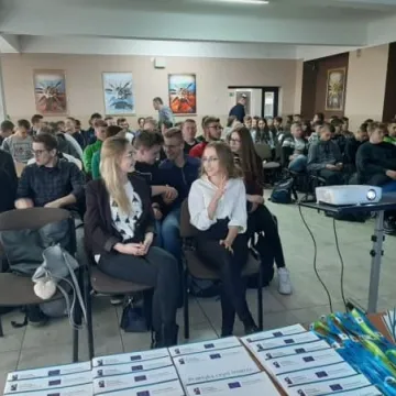 „Praktyka czyni mistrza”. Podsumowanie unijnego projektu w „Mechaniku”