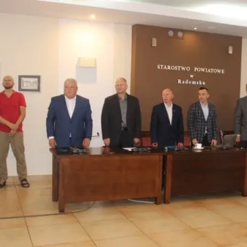 Ślubowanie radnej Grażyny Strojkowskiej