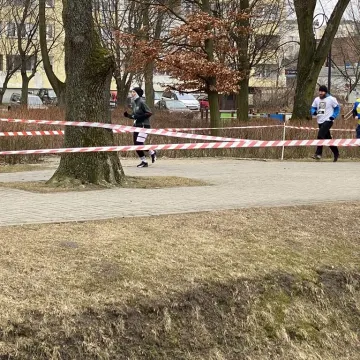 [WIDEO] Radomsko uczciło Żołnierzy Wyklętych biegiem Tropem Wilczym
