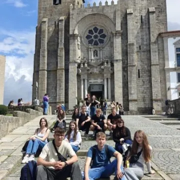 Zakończenie stażu uczniów ZSE z certyfikatami