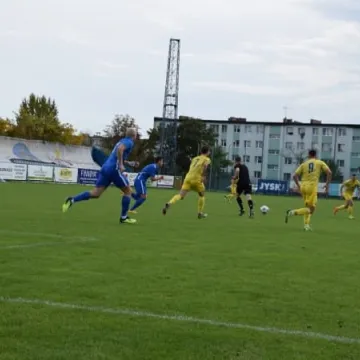 Nareszcie wygrana! RKS Radomsko – Świt Nowy Dwór Maz. 2:1