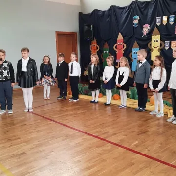 Ślubowanie pierwszaków w PSP nr 8 w Radomsku