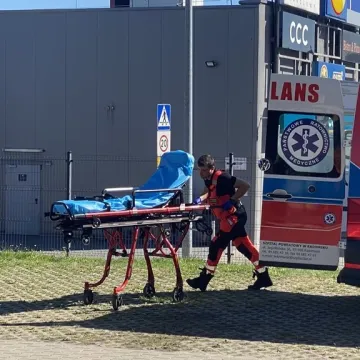 Ewakuacja ZSP 1 w Radomsku. Był pożar, strzały i osoby ranne