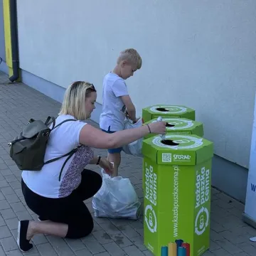 Oddali puszki, otrzymali sadzonki i zioła