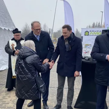 Nowy rozdział dla rodzin z Radomska. Wręczono klucze do mieszkań SIM