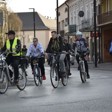Tradycja na dwóch kółkach. Wiosna przywitana na rowerach
