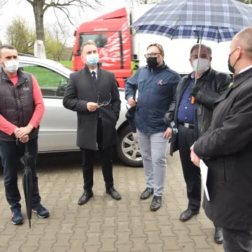 Kto zabezpieczy przeciekający dach „Kinemy”?