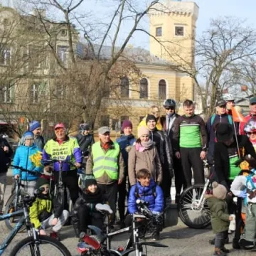 Powitali wiosnę na rowerach 