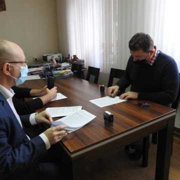 Jest umowa na przebudowę ul. Sportowej w Kamieńsku