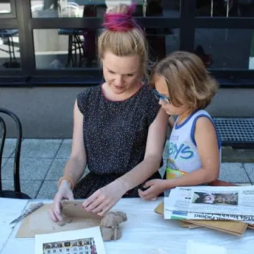 Ruszył maraton lepienia domków