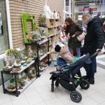 Targi rękodzieła z Mikołajem