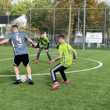 W lidze „Szóstek” w Radomsku Gołębiarze zmierzają po mistrzostwo