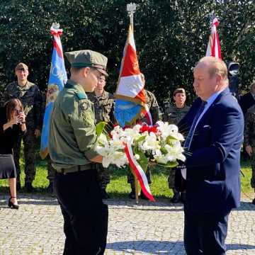 79. rocznica utworzenia Konspiracyjnego Wojska Polskiego upamiętniona w Radomsku