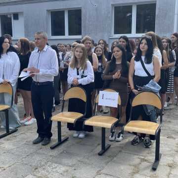 Inauguracja roku szkolnego w Zespole Szkół Drzewnych i Ochrony Środowiska w Radomsku