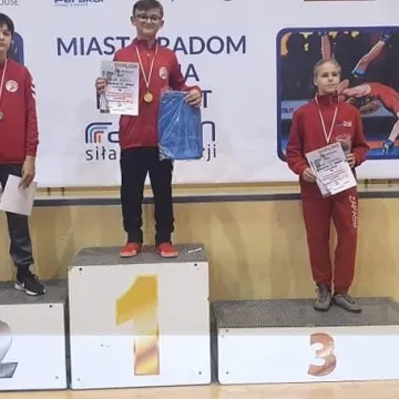 Zapaśnicy ZKS Radomsko startowali w Pabianicach i Radomiu