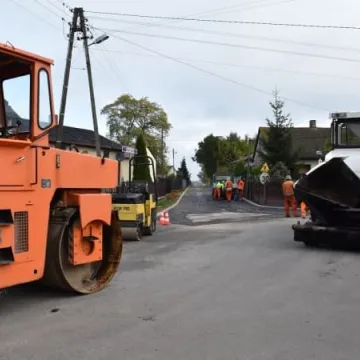 Inwestycje drogowe i nie tylko w gminie Kamieńsk