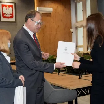 Młodzi zawodnicy z Radomska odebrali stypendia sportowe