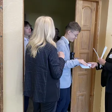 Polski na pierwszy ogień. Ósmoklasiści zaczynają egzaminy