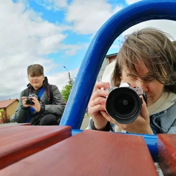 Kadry uchwycone w środku Polski i chłopskim skansenie