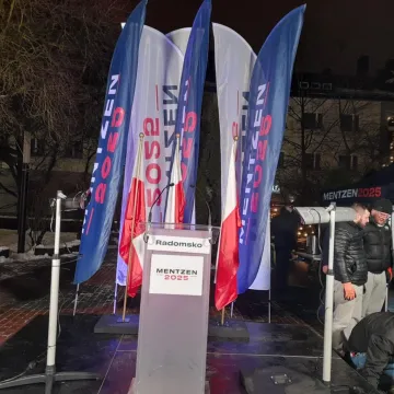 Tak dla prostych podatków. Nie dla imigracji. Sławomir Mentzen pojawił się w Radomsku