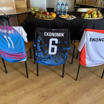 Hotelarstwo, rachunkowość i zagraniczne praktyki. ZSE zaprosiło ósmoklasistów