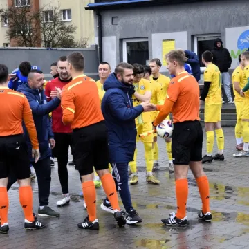 Lider nie zawiódł. RKS pewnie wygrywa z Omegą Kleszczów