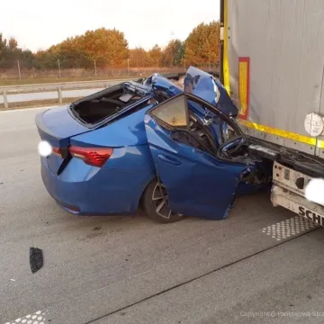 Wypadek w Kosówce: Zderzenie osobówki z tirem