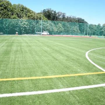 Piotrków Tryb.: sztuczna murawa na Concordii coraz bliżej