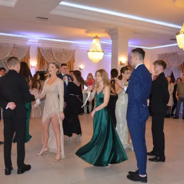 Bal studniówkowy maturzystów z Przedborza