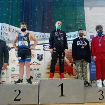 Zapaśnicy ZKS Radomsko startowali w Pabianicach