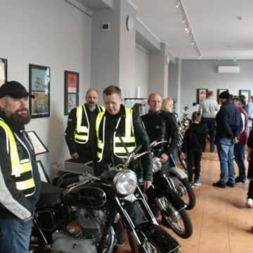 Wystawa moto-klasyków otwarta