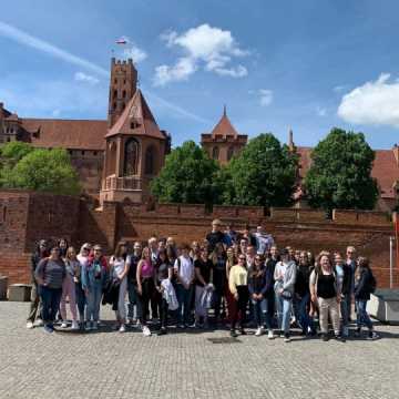 Uczniowie II LO w Radomsku poznawali Polskę