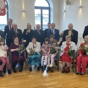 Razem przez pół wieku. Medale trafiły do dziesięciu par