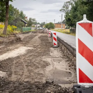 Rozpoczęła się przebudowa drogi w Ciężkowicach