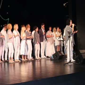 Sienna Gospel Choir na deskach MDK