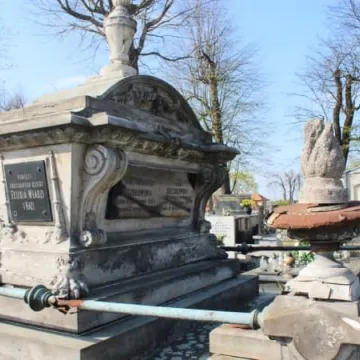 Trwa renowacja grobu Soczołowskich 