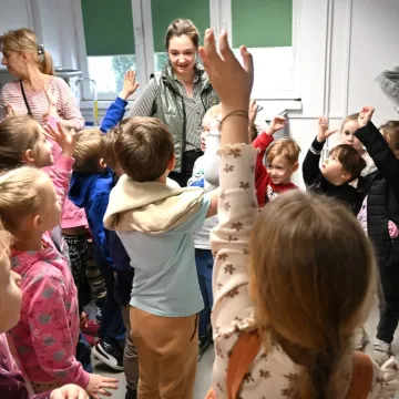 Przedszkolaki  z PP nr 10 z wizytą w Starostwie Powiatowym w Radomsku