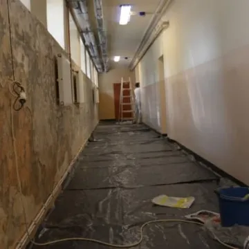 Wakacyjne remonty w szkołach średnich