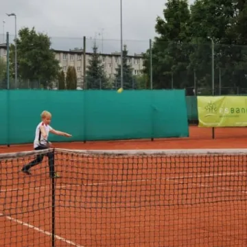  Tenisowe zmagania młodzików w Radomsku 